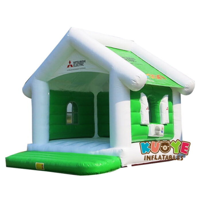 BH1815 Snow Cabin Bouncy Castle Bounce Houses / Bouncy Castles for sale