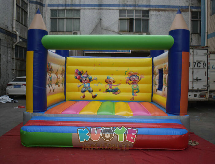 KYC55 Crayon Inflatable Castle Bounce Houses / Bouncy Castles for sale 2