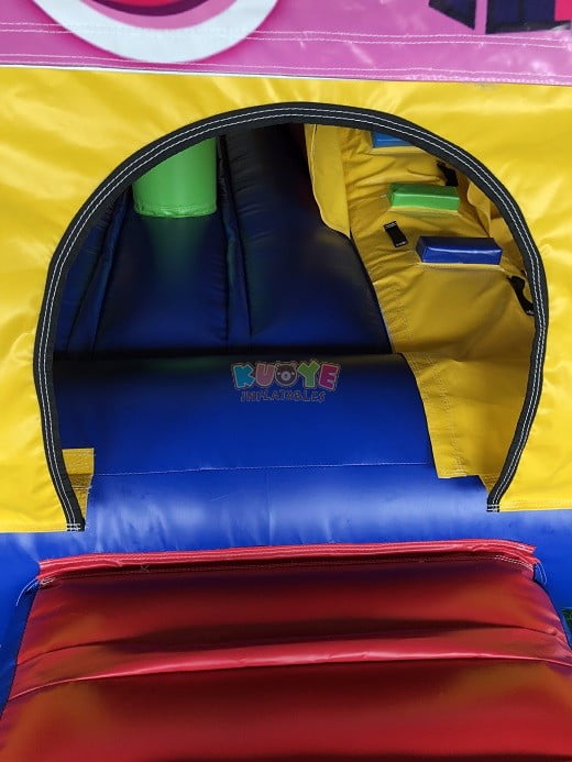 Quality Inflatables Details 9 detail entrance1