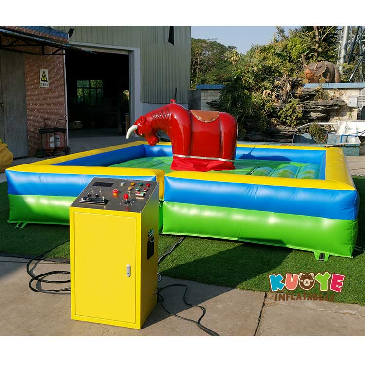 MR013 8 Players Toxic Meltdown Inflatable Wipeout Mechanical Rides for sale