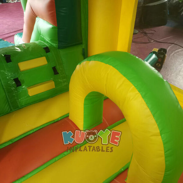 CB379 Bouncy Castle Farm (12) CB379 Bouncy Castle Farm (12)