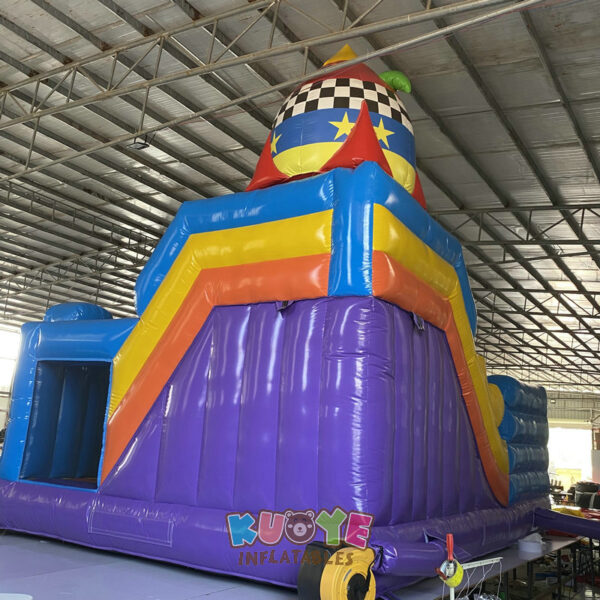 AP129 (28) https://kuoyeinflatables.com/product/ap129-astronaut-bounce-castle/