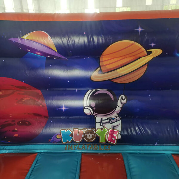 BH257 (12) Space Bouncy Castle