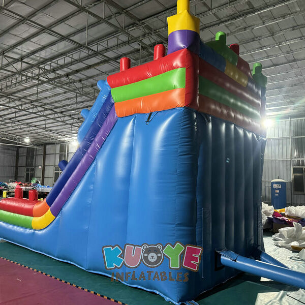 SL187 (5) https://kuoyeinflatables.com/product/sl187-building-block-inflatable-slide/