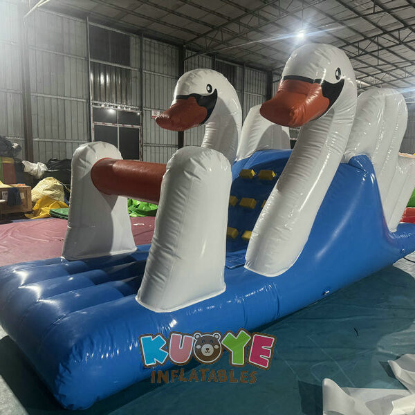 WG75 (10) https://kuoyeinflatables.com/product/wg75-swan-inflatable-water-park/