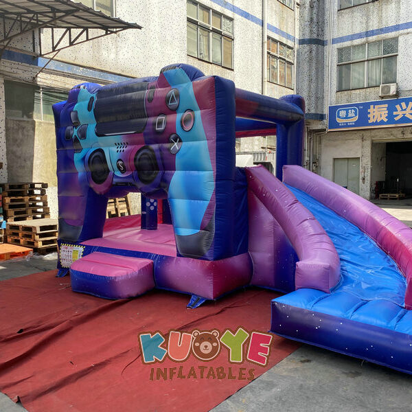 CB570 (4) https://kuoyeinflatables.com/product/cb570-gamer-bounce-house-combo/